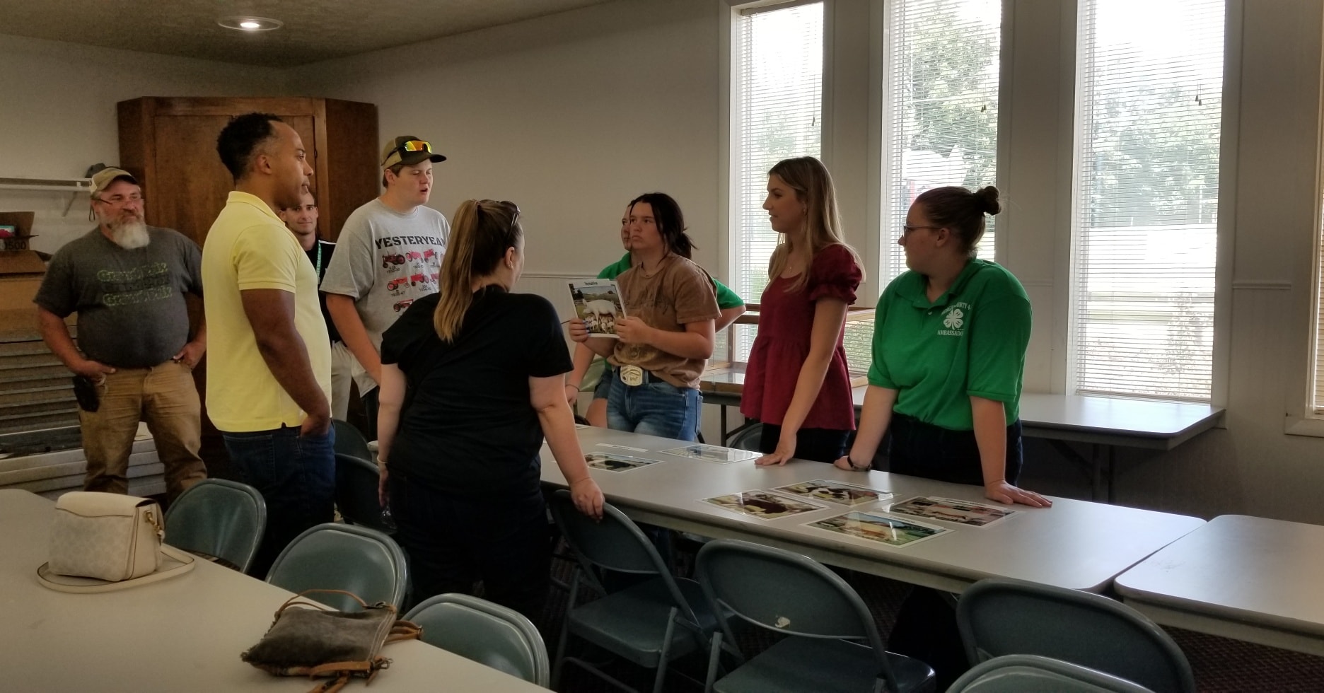 jr.-leaders-meet-national-4-h.jpg