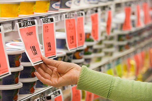 Price display tag on a supermarket