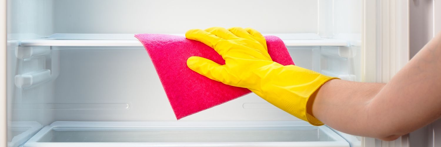 Removing Odors from Refrigerators and Freezers