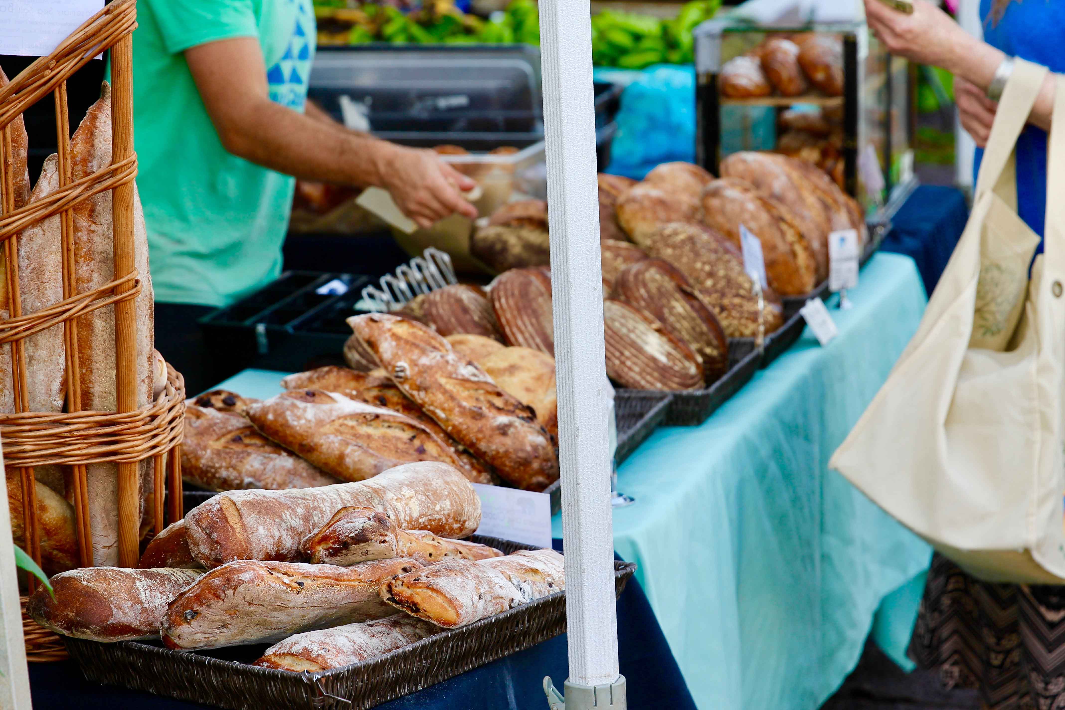 photo of bread at farmers market